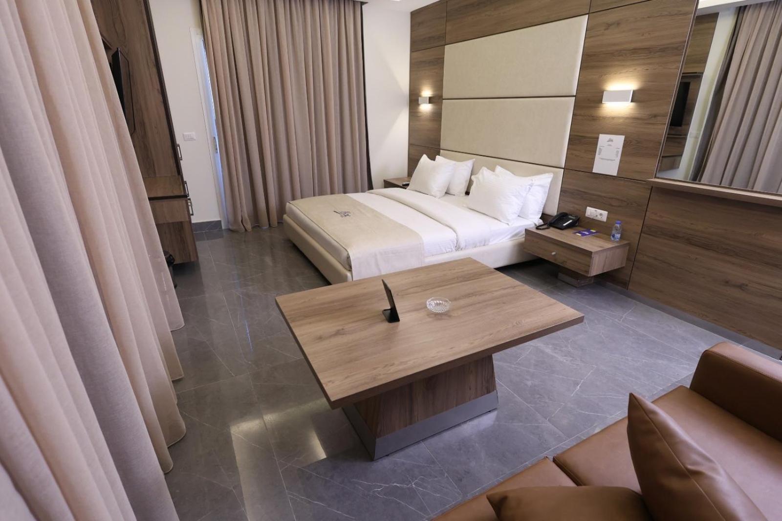 Ibiza Hotel Jounieh Εξωτερικό φωτογραφία