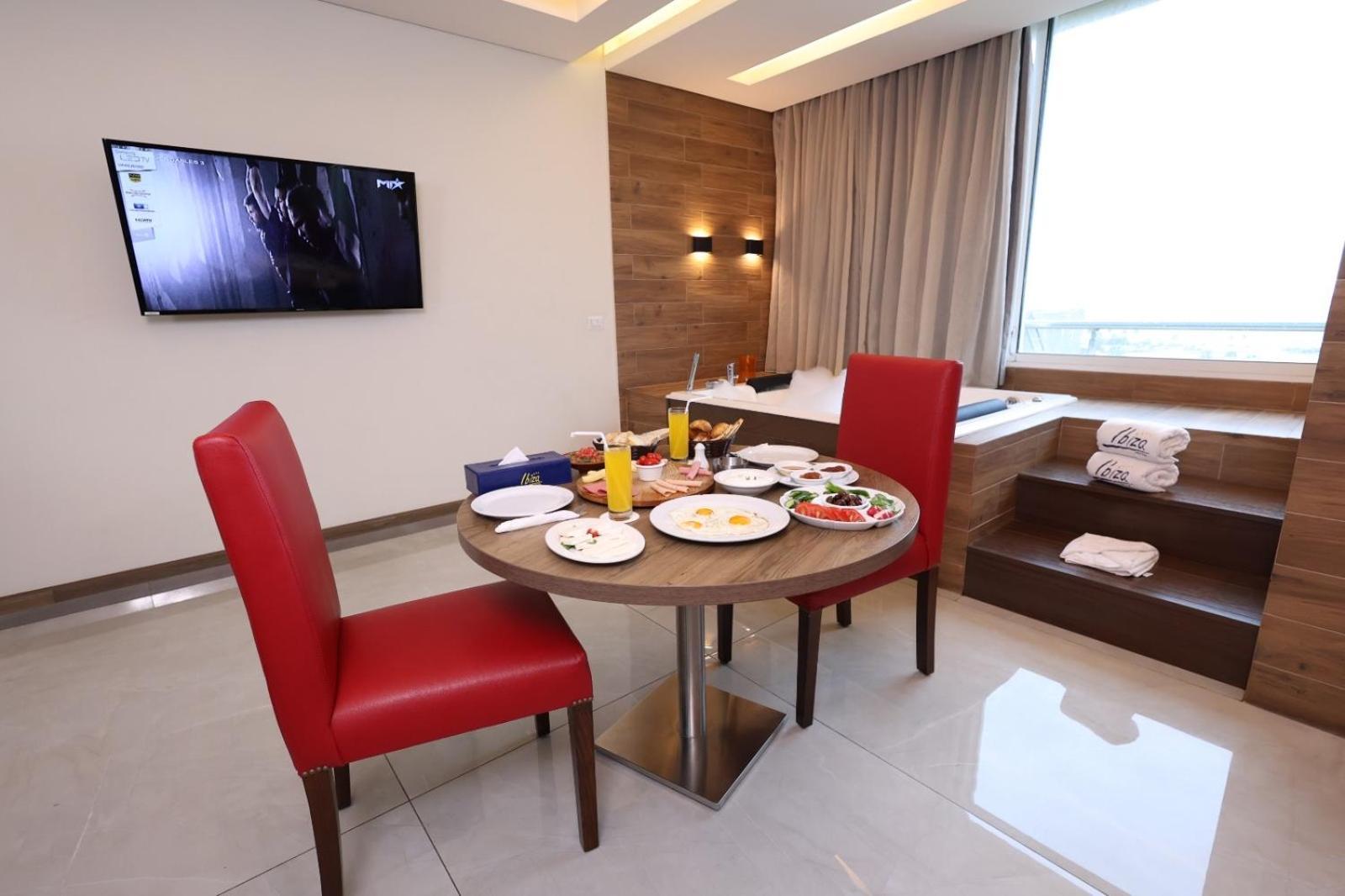 Ibiza Hotel Jounieh Εξωτερικό φωτογραφία