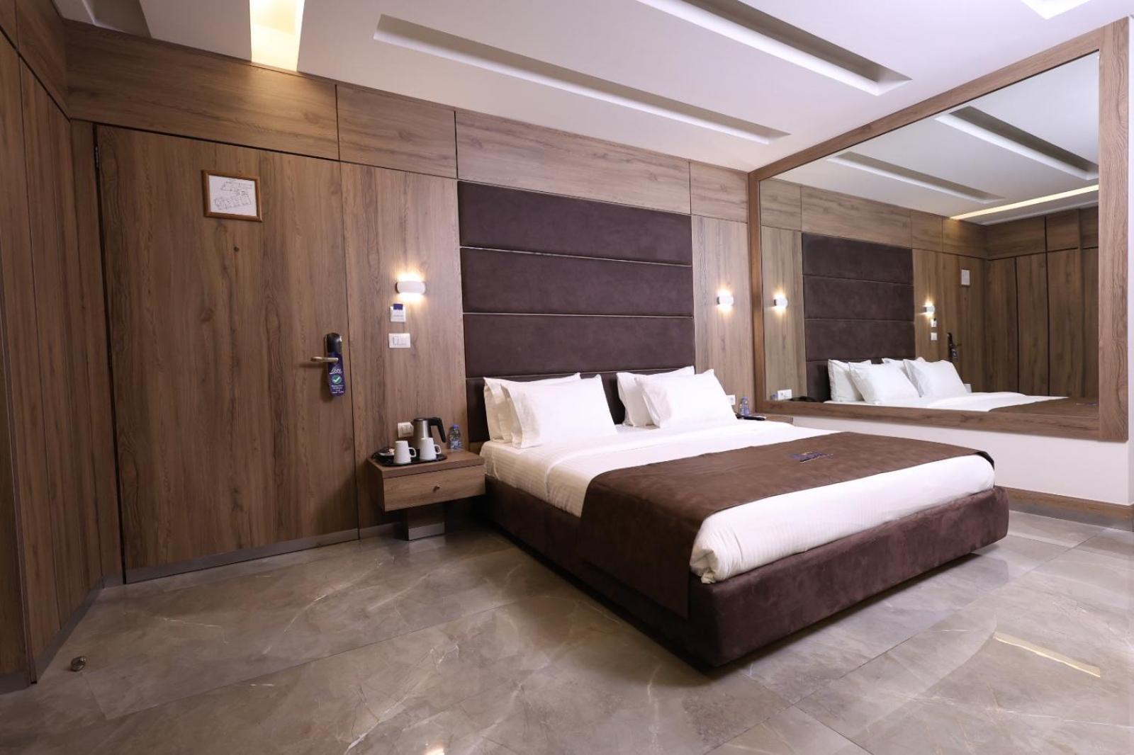 Ibiza Hotel Jounieh Εξωτερικό φωτογραφία