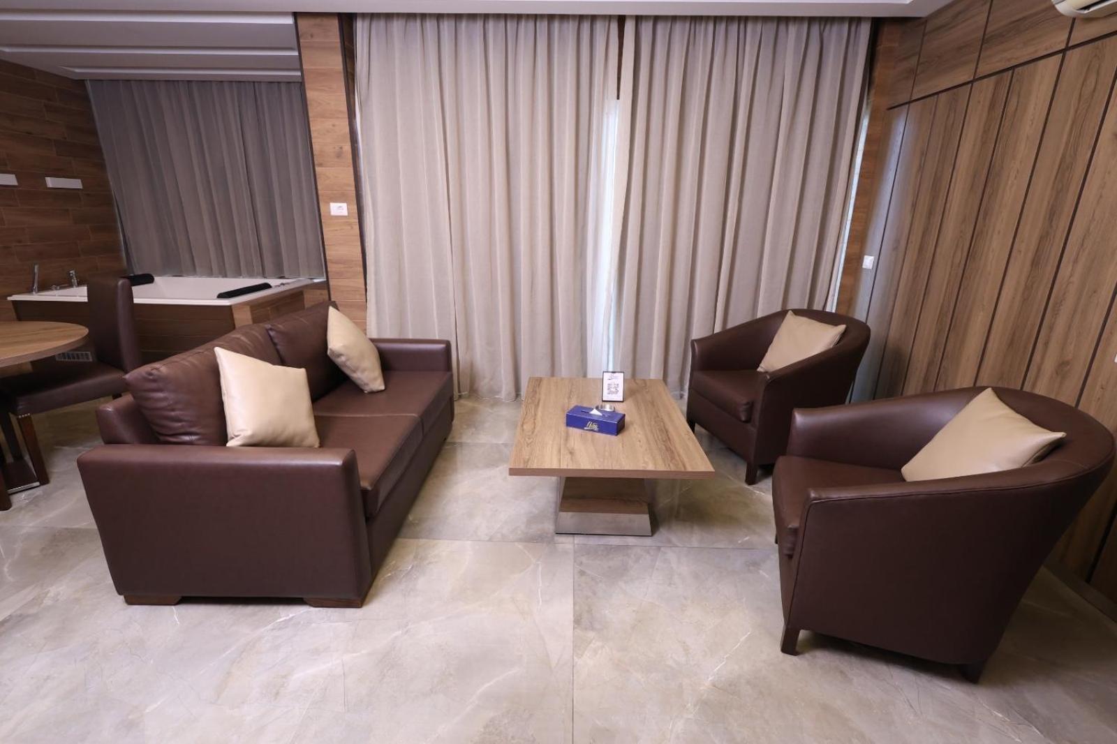 Ibiza Hotel Jounieh Εξωτερικό φωτογραφία