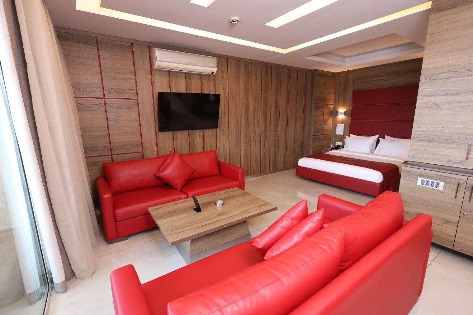Ibiza Hotel Jounieh Εξωτερικό φωτογραφία