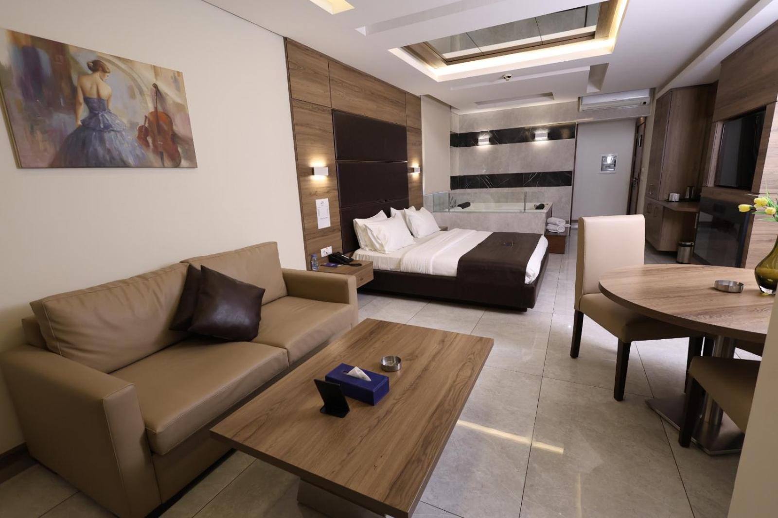 Ibiza Hotel Jounieh Εξωτερικό φωτογραφία