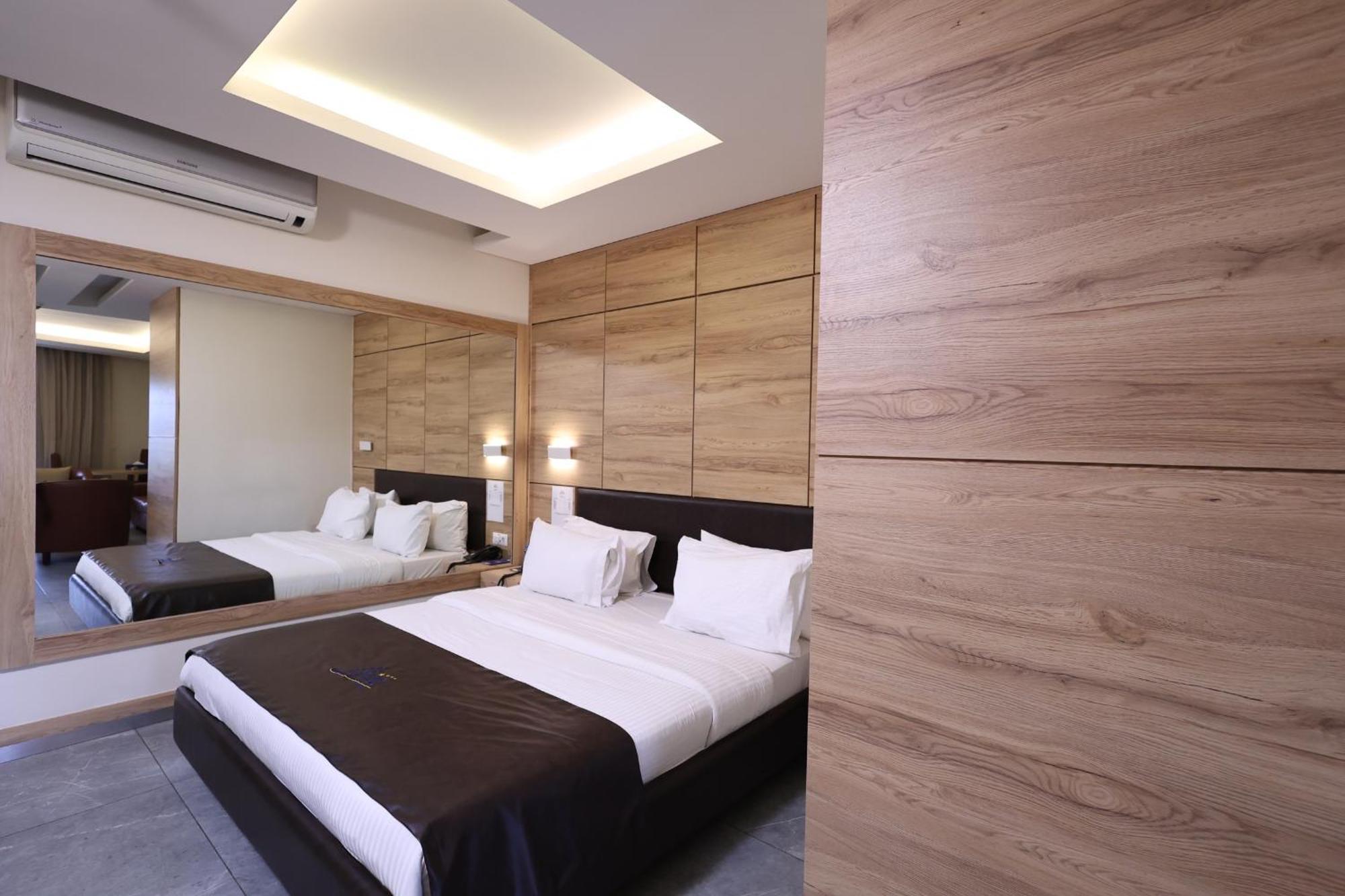 Ibiza Hotel Jounieh Εξωτερικό φωτογραφία