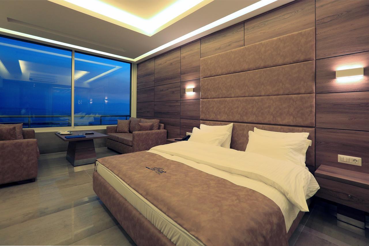 Ibiza Hotel Jounieh Εξωτερικό φωτογραφία