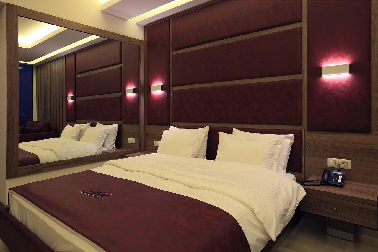 Ibiza Hotel Jounieh Εξωτερικό φωτογραφία