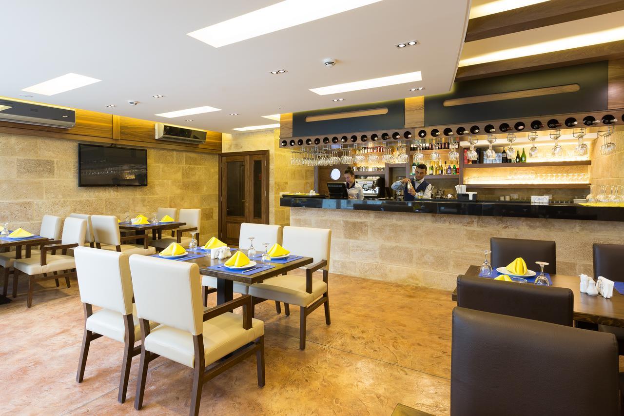 Ibiza Hotel Jounieh Εξωτερικό φωτογραφία